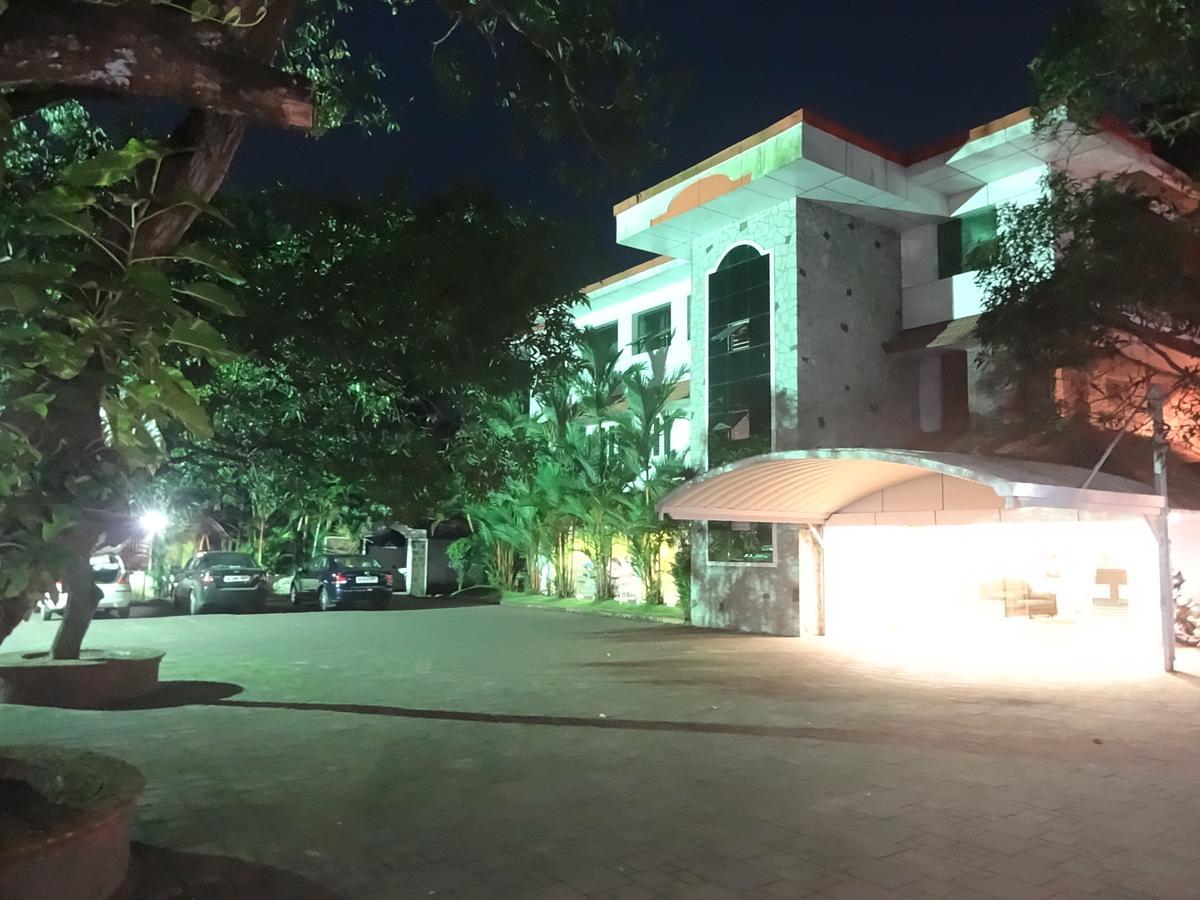 Hotel Mithila Eramalloor Εξωτερικό φωτογραφία